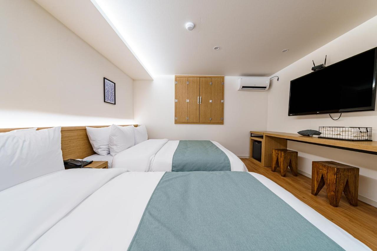 25hours Hotel 2*