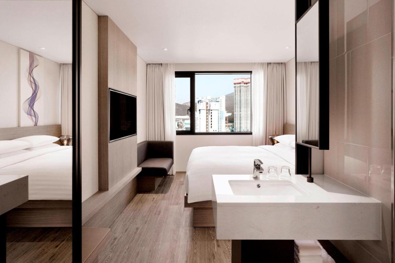 Hotel Fairfield By Marriott 3*