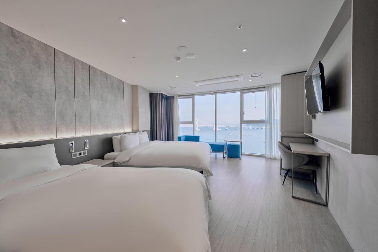 Hotel Aqua Palace 4*