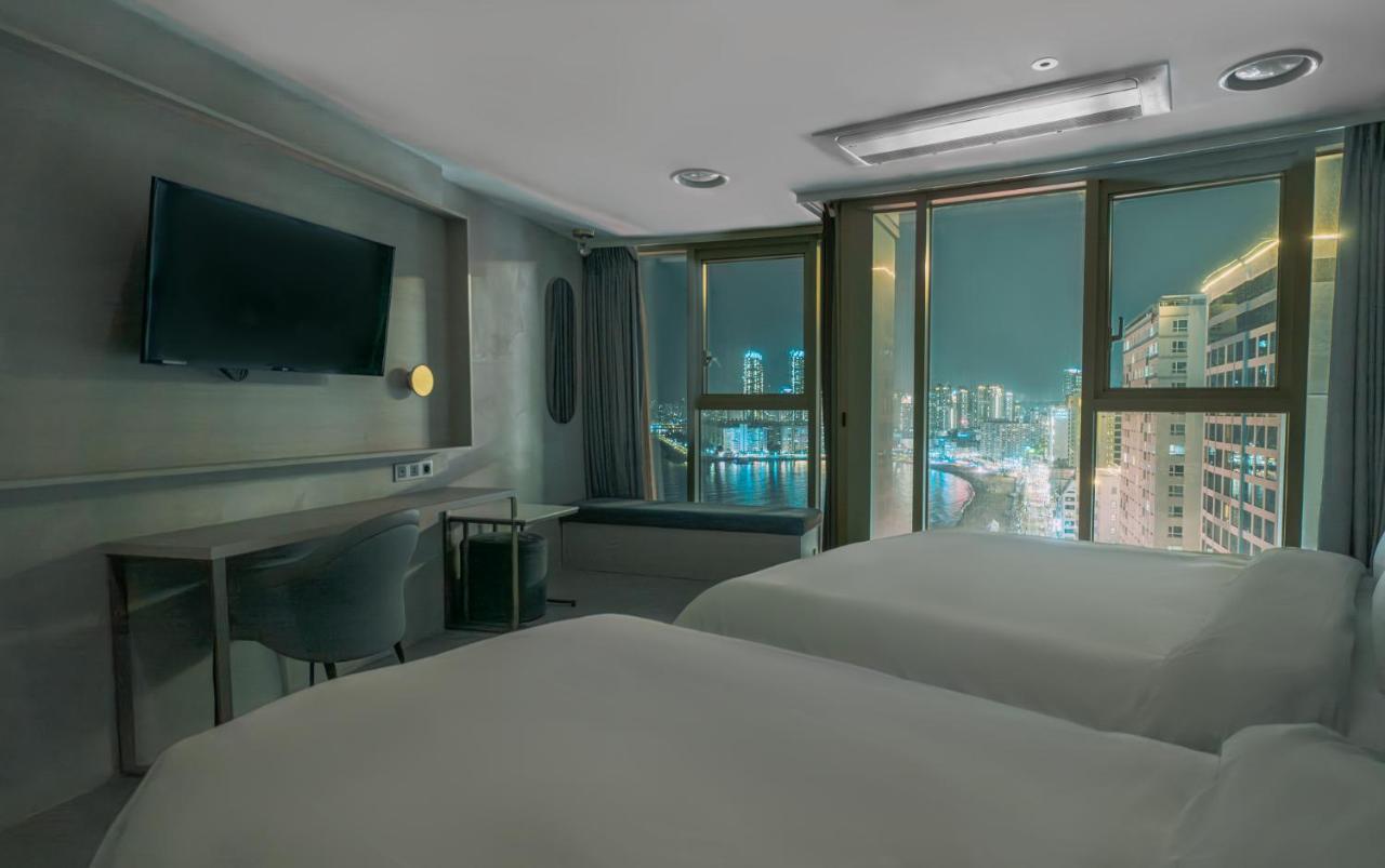 Hotel Aqua Palace 4*