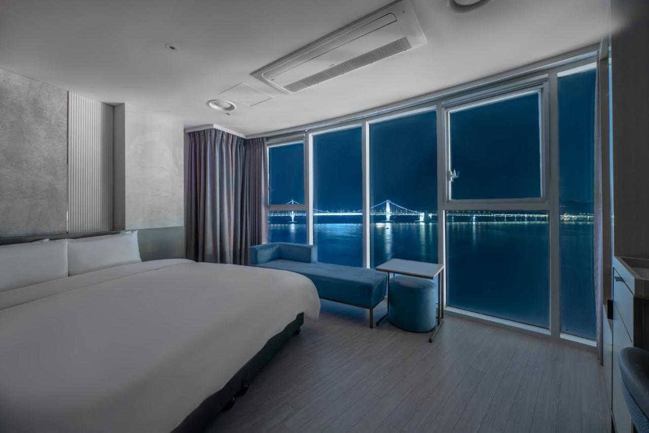 Aqua Palace Hotel