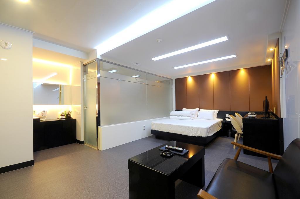Wa Hotel