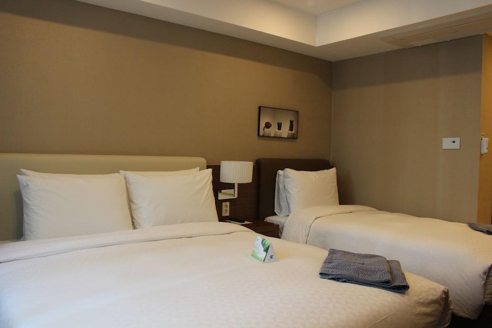 Hotel Business