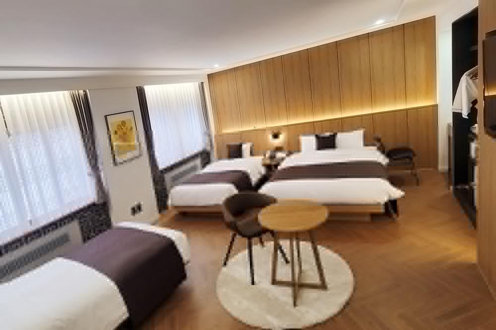 Commodore Hotel 4*
