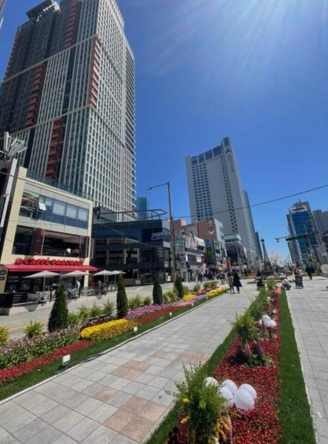 Elbon The -