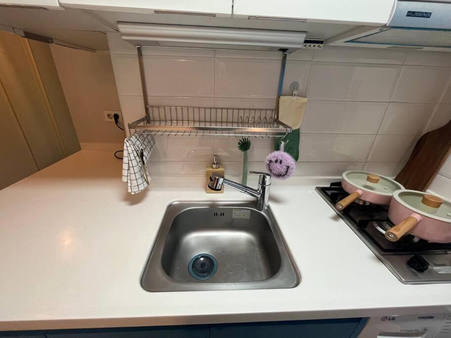 Haeundae Beach #2min Walk #2beds Apartment