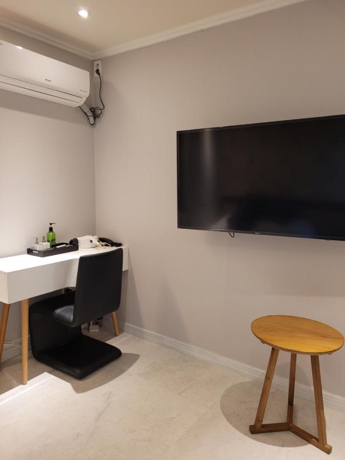 Gallery Hotel