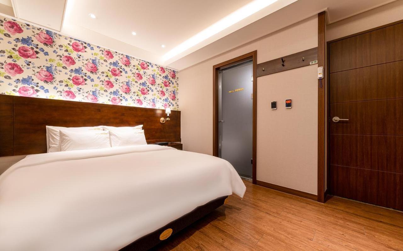 Momo Hotel
