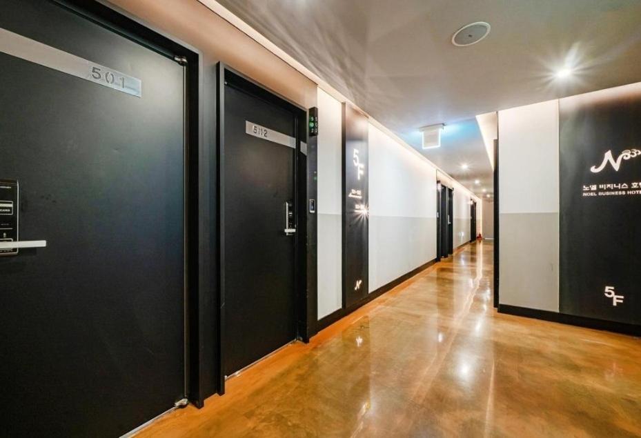 Noel Business Hotel