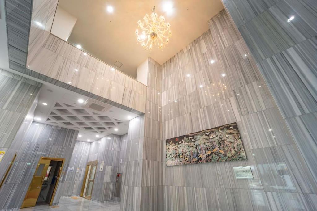 Apartment Jy House 2 *
