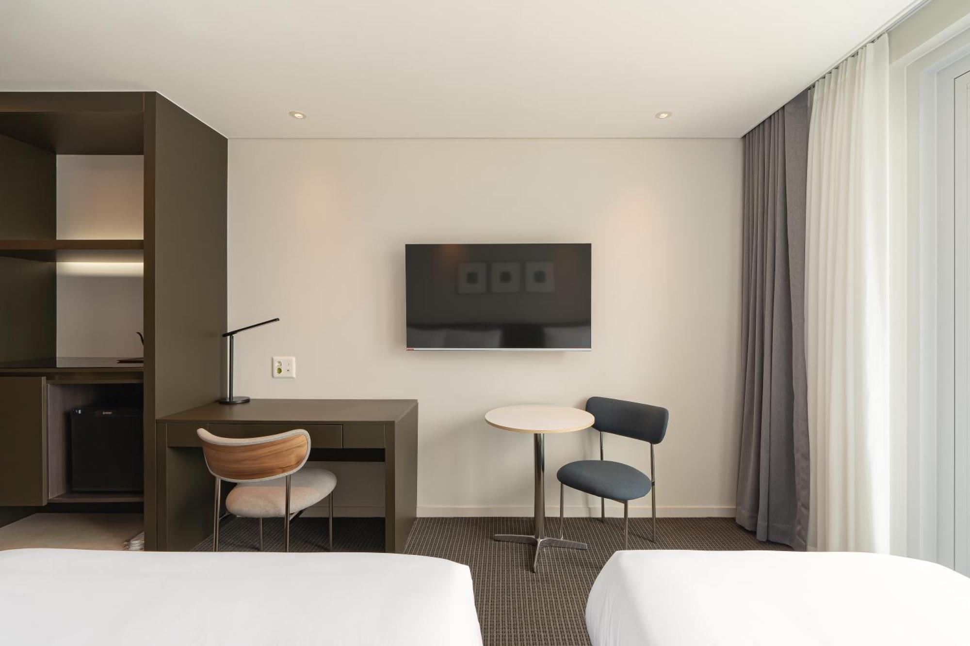 Hotel Urbanstay Songdo 4*