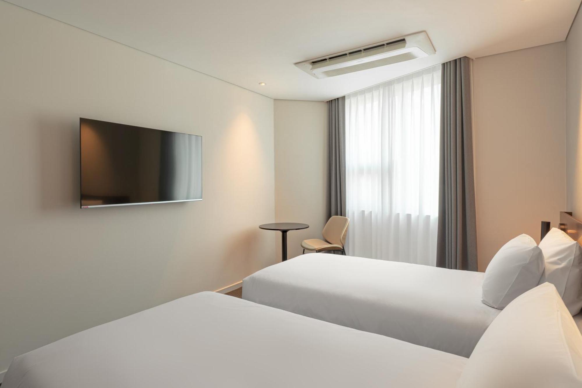 Hotel Urbanstay Songdo Busan