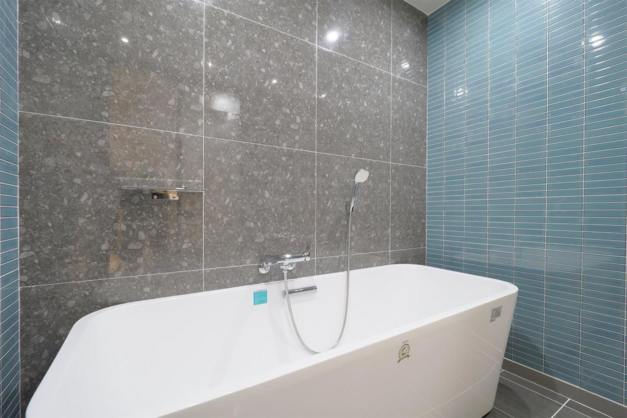 Hotel Yuna Business 2*