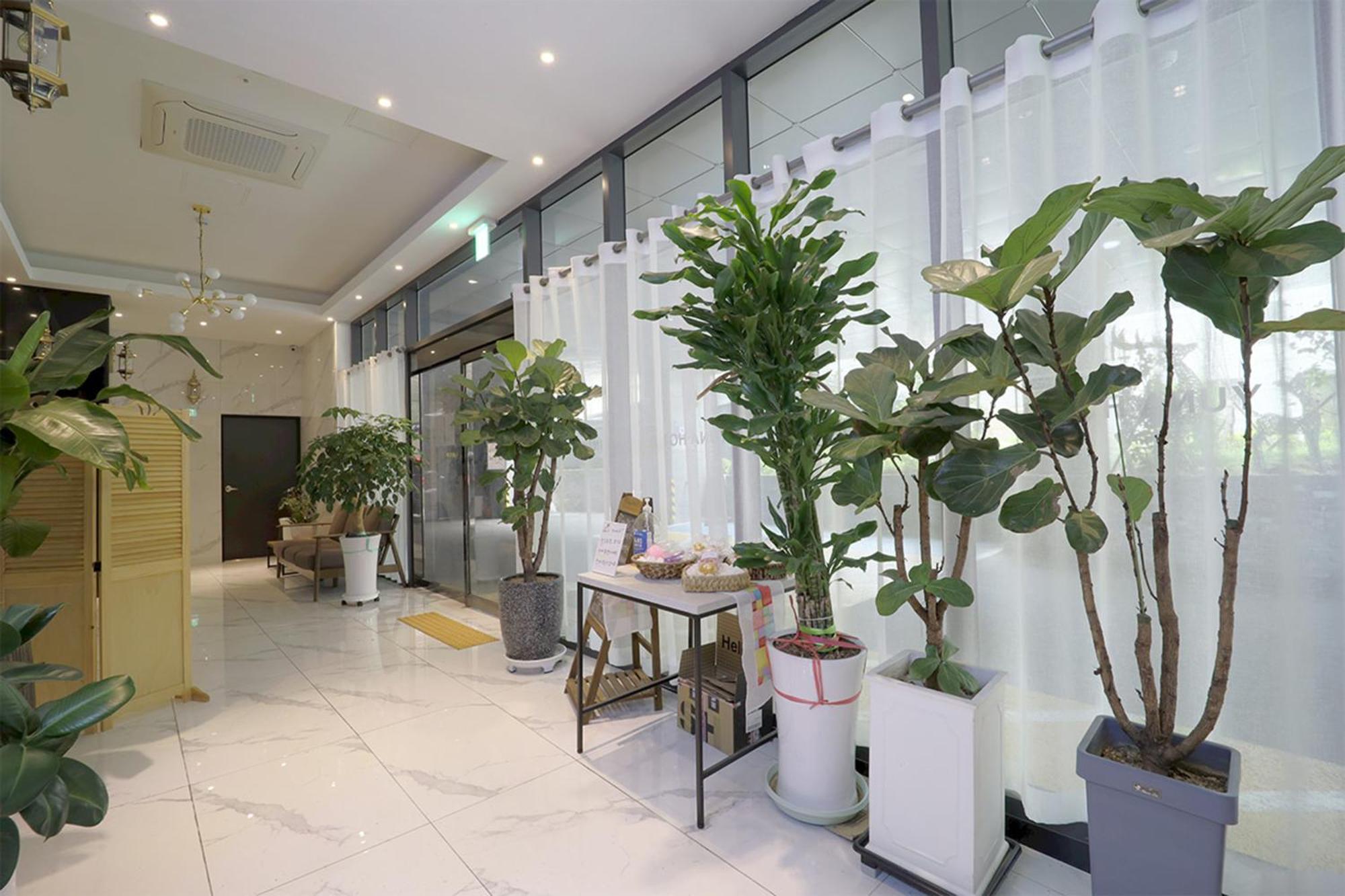 Yuna Business Hotel Busan