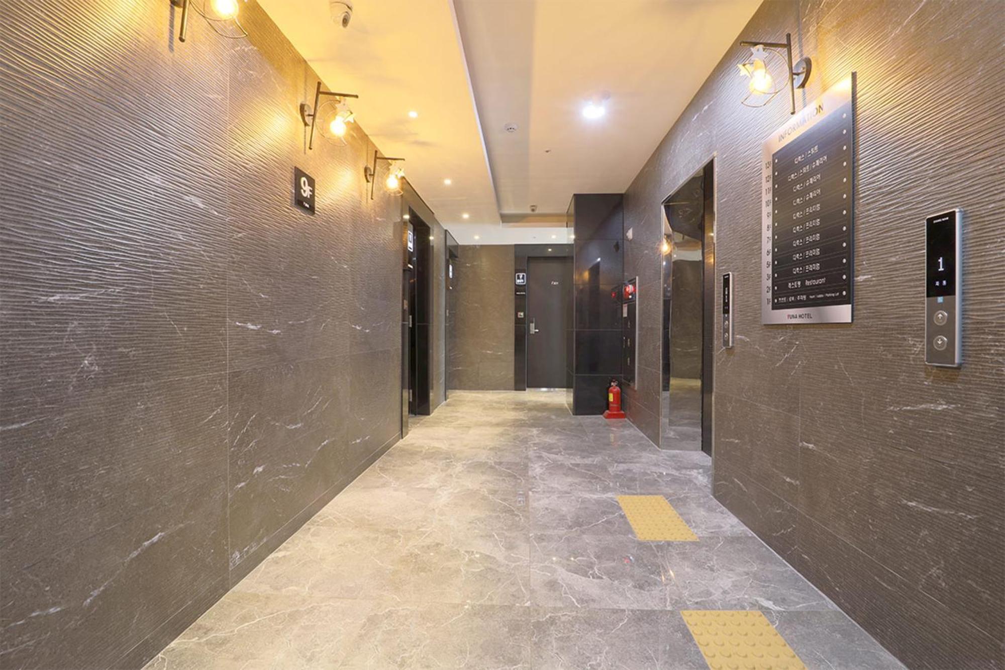 Yuna Business 2* Busan