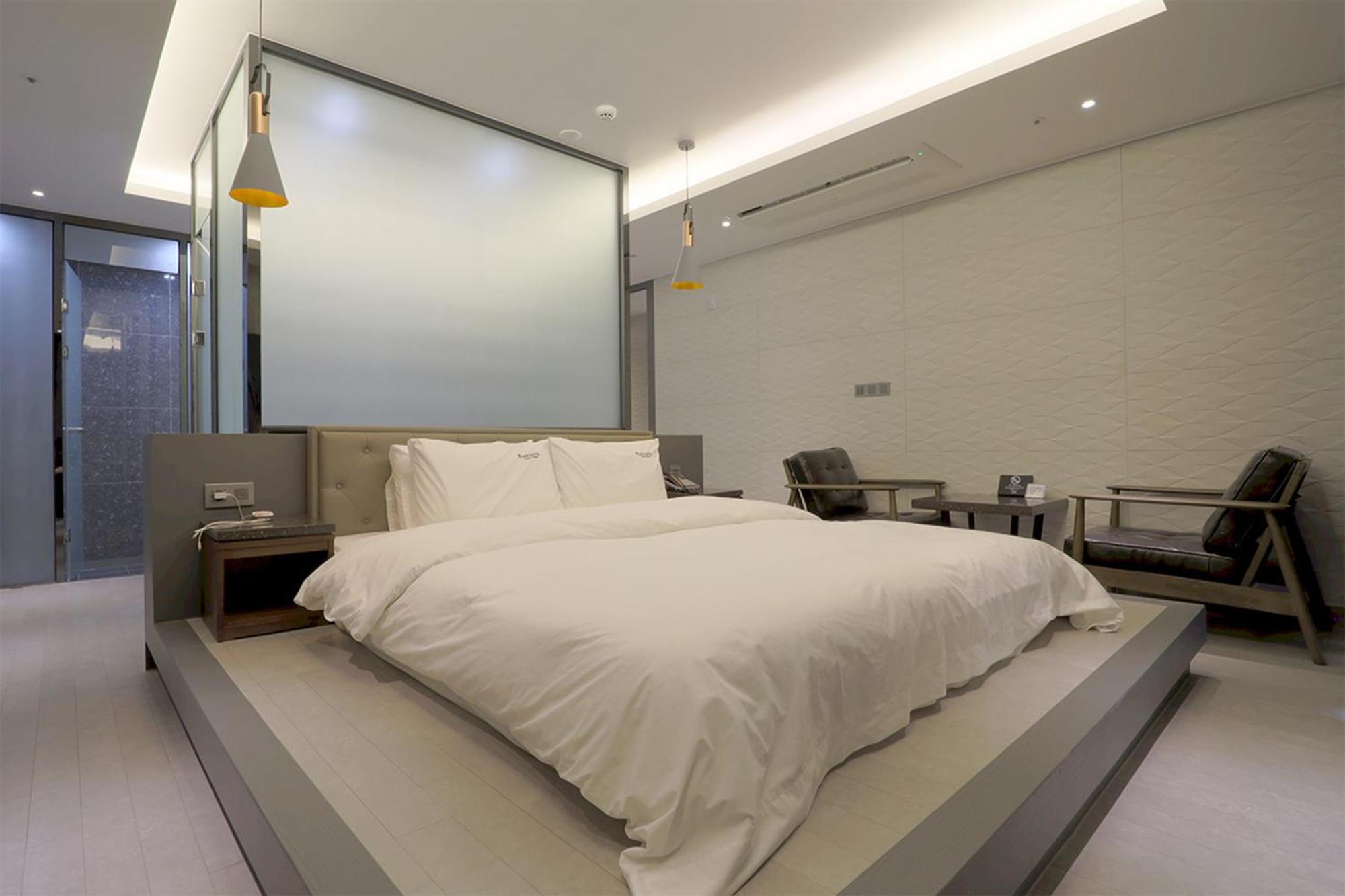 Hotel Yuna Business 2*