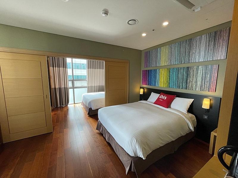 Ibis Ambassador Centre Hotel Busan