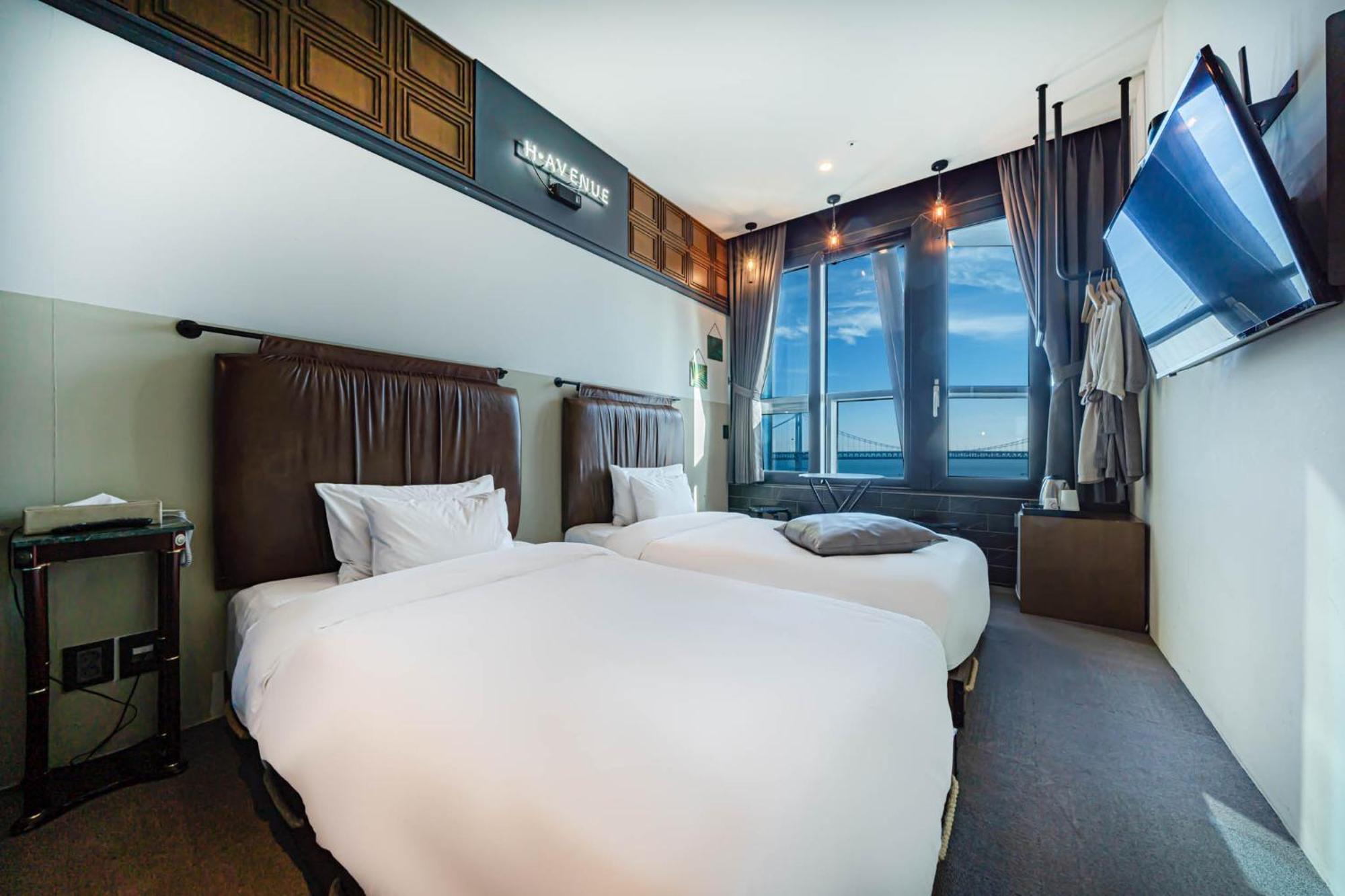 Hotel H Avenue Gwangalli Branch 2*