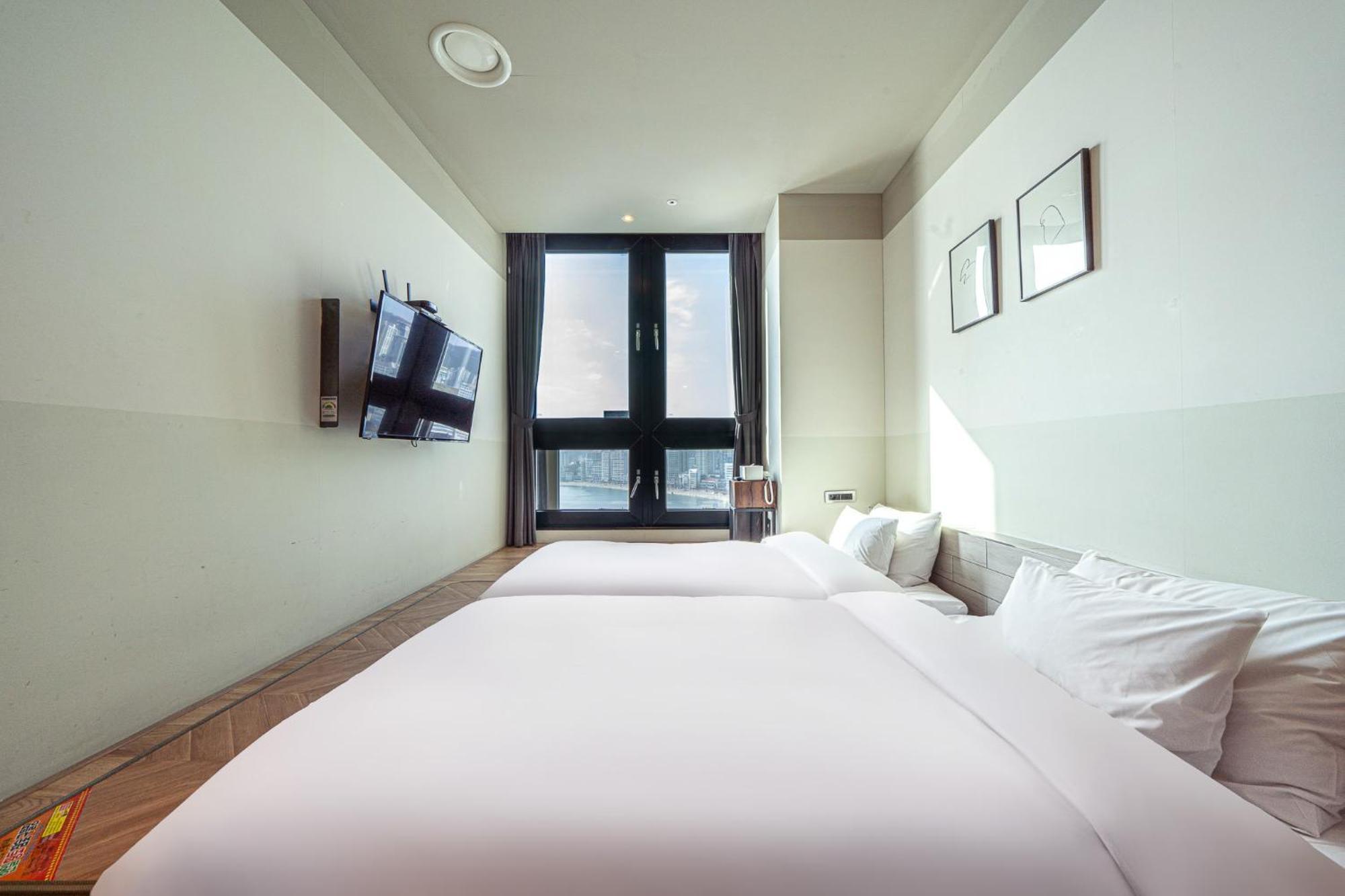 Hotel H Avenue Gwangalli Branch 2*
