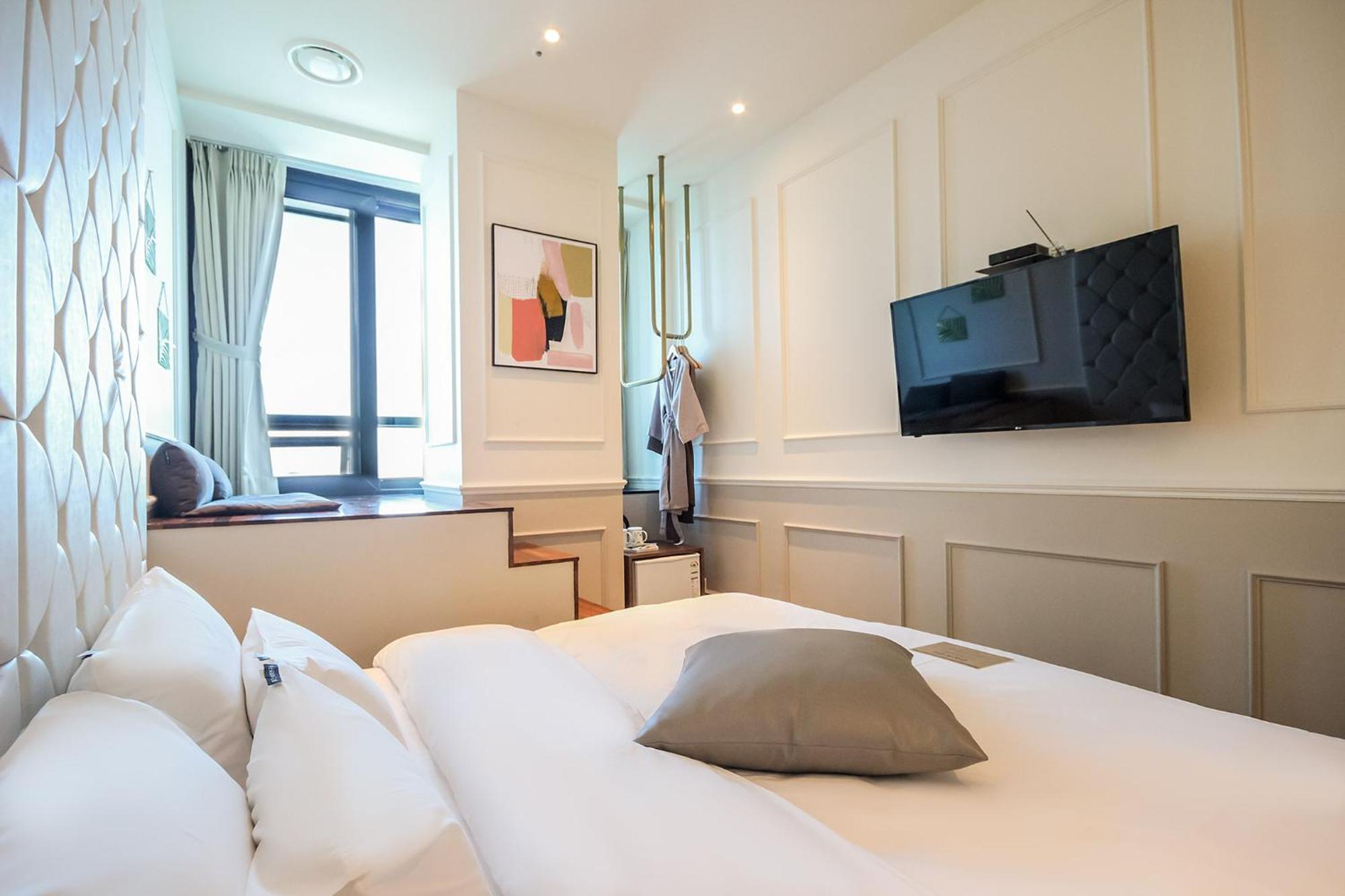 Hotel H Avenue Gwangalli Branch 2*