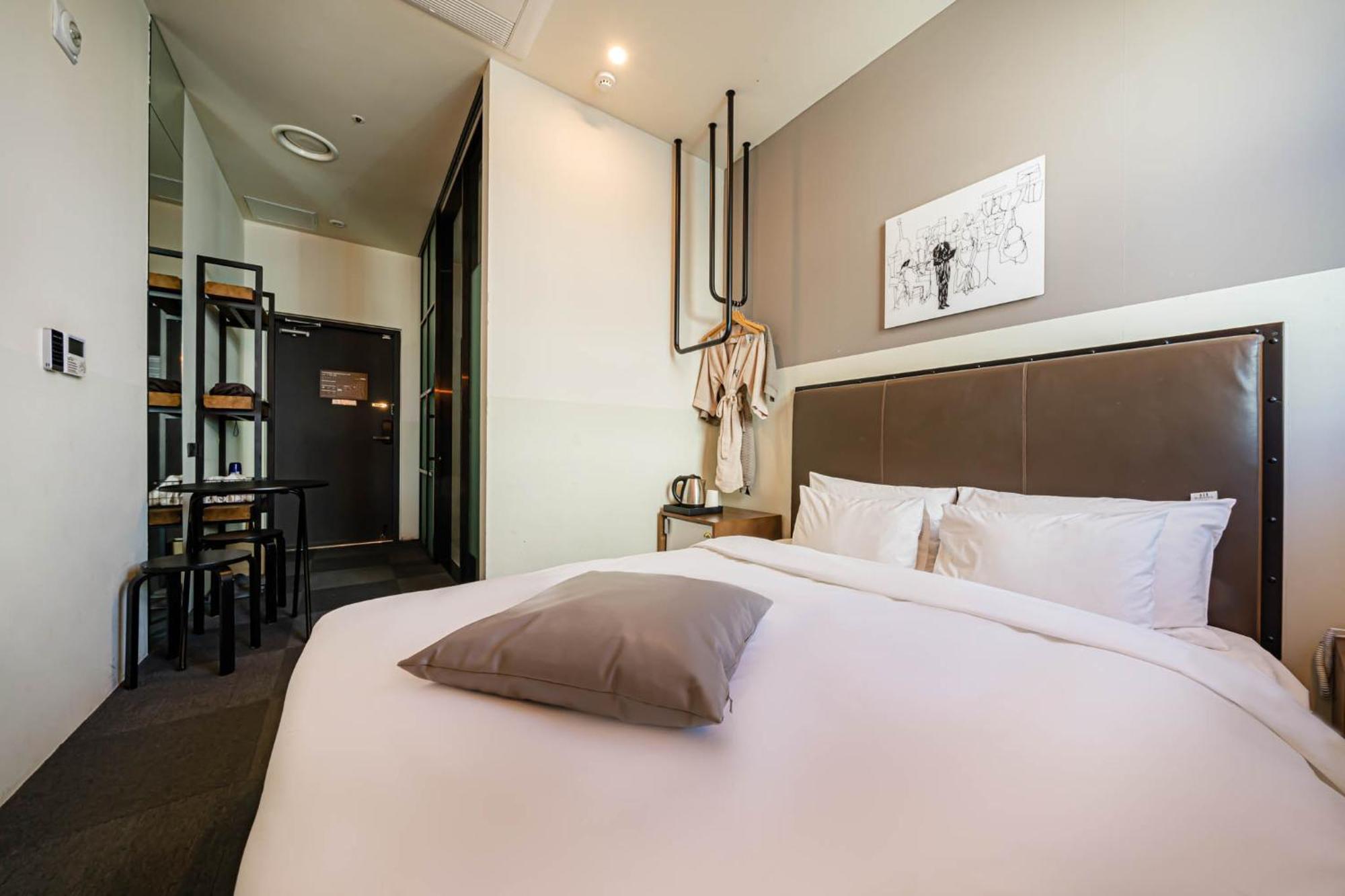 Hotel H Avenue Gwangalli Branch 2*