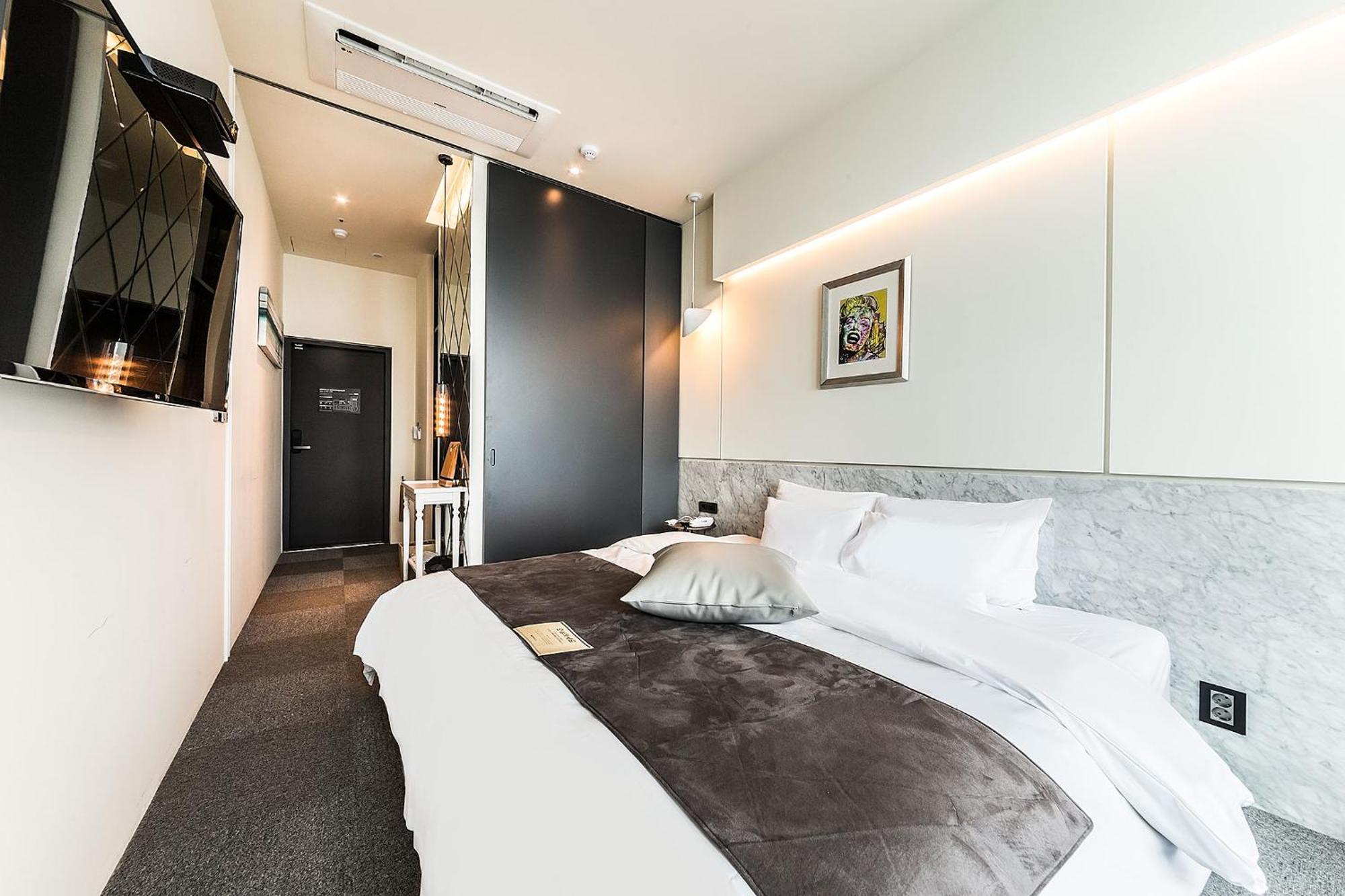 Hotel H Avenue Gwangalli Branch