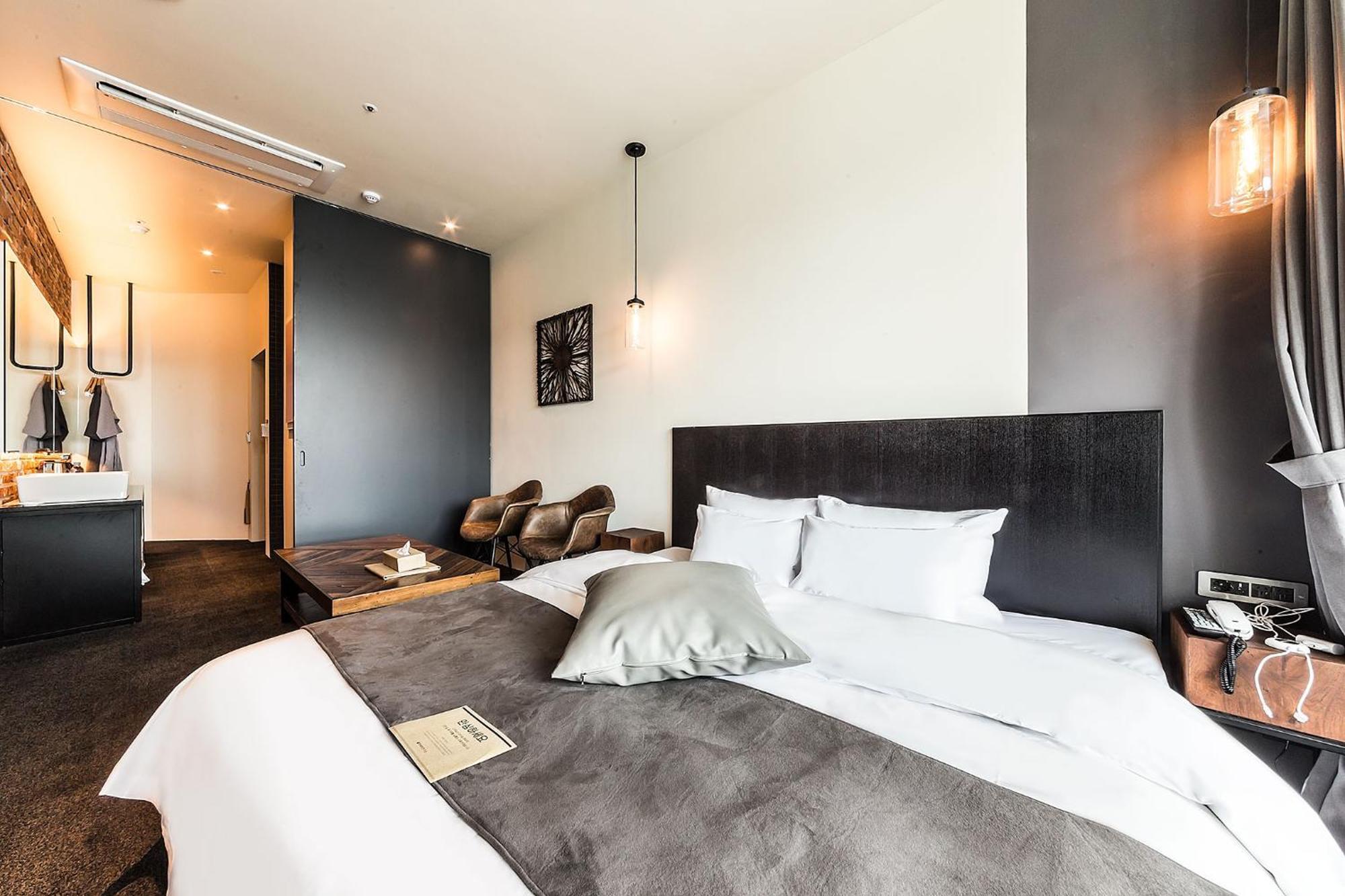 Hotel H Avenue Gwangalli Branch 2*