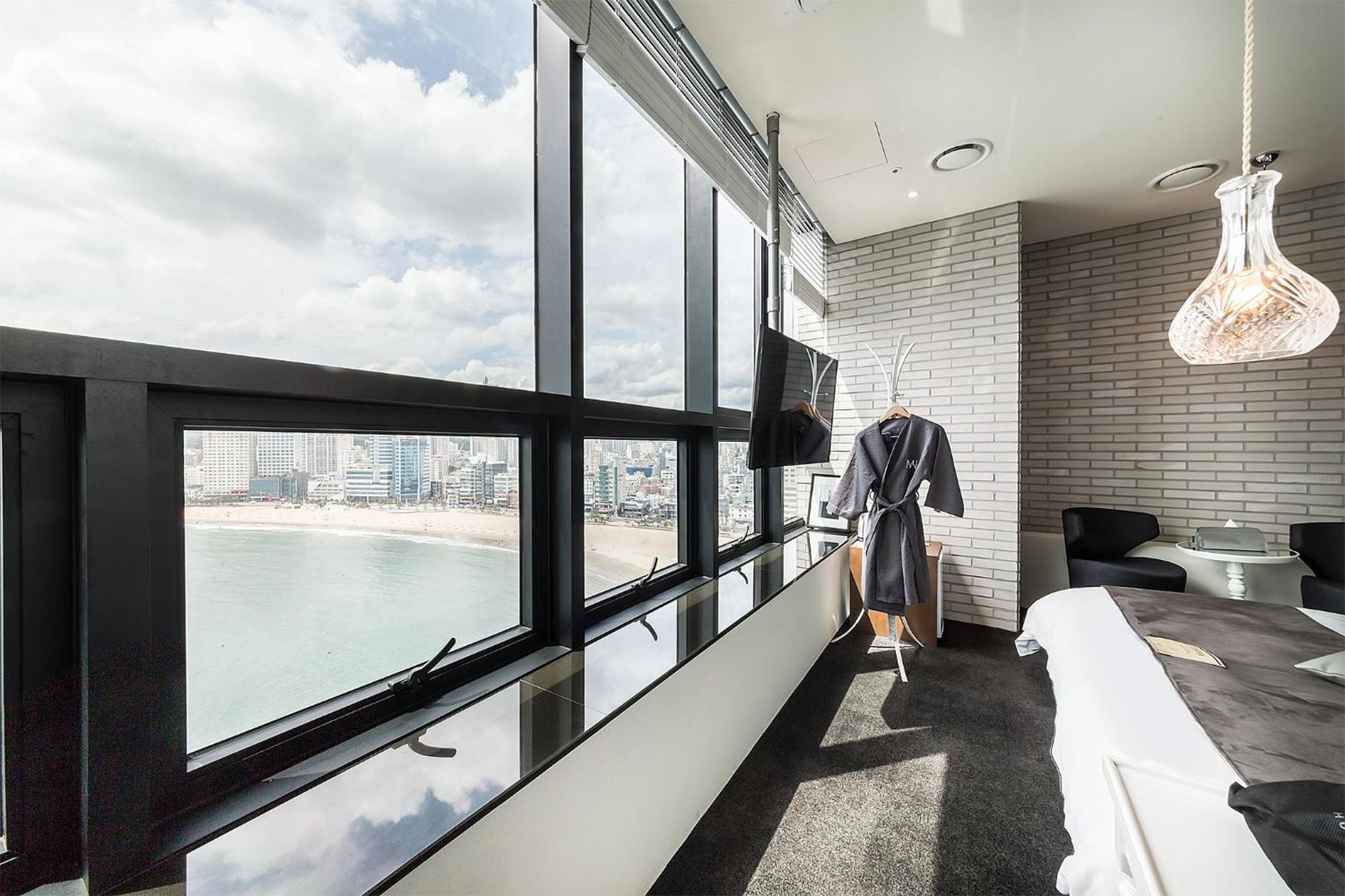Hotel H Avenue Gwangalli Branch 2*
