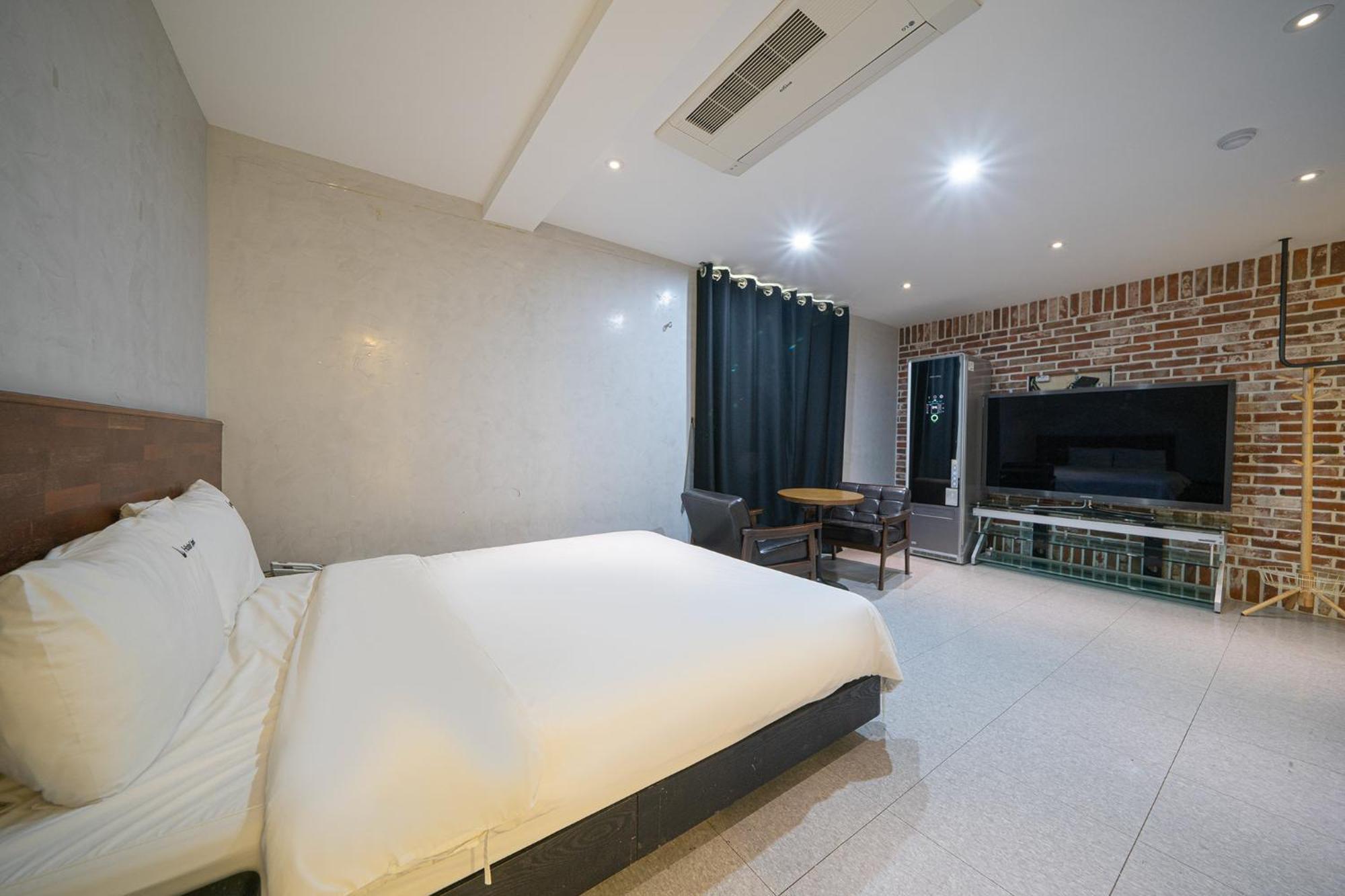 Ignis Hotel 2*
