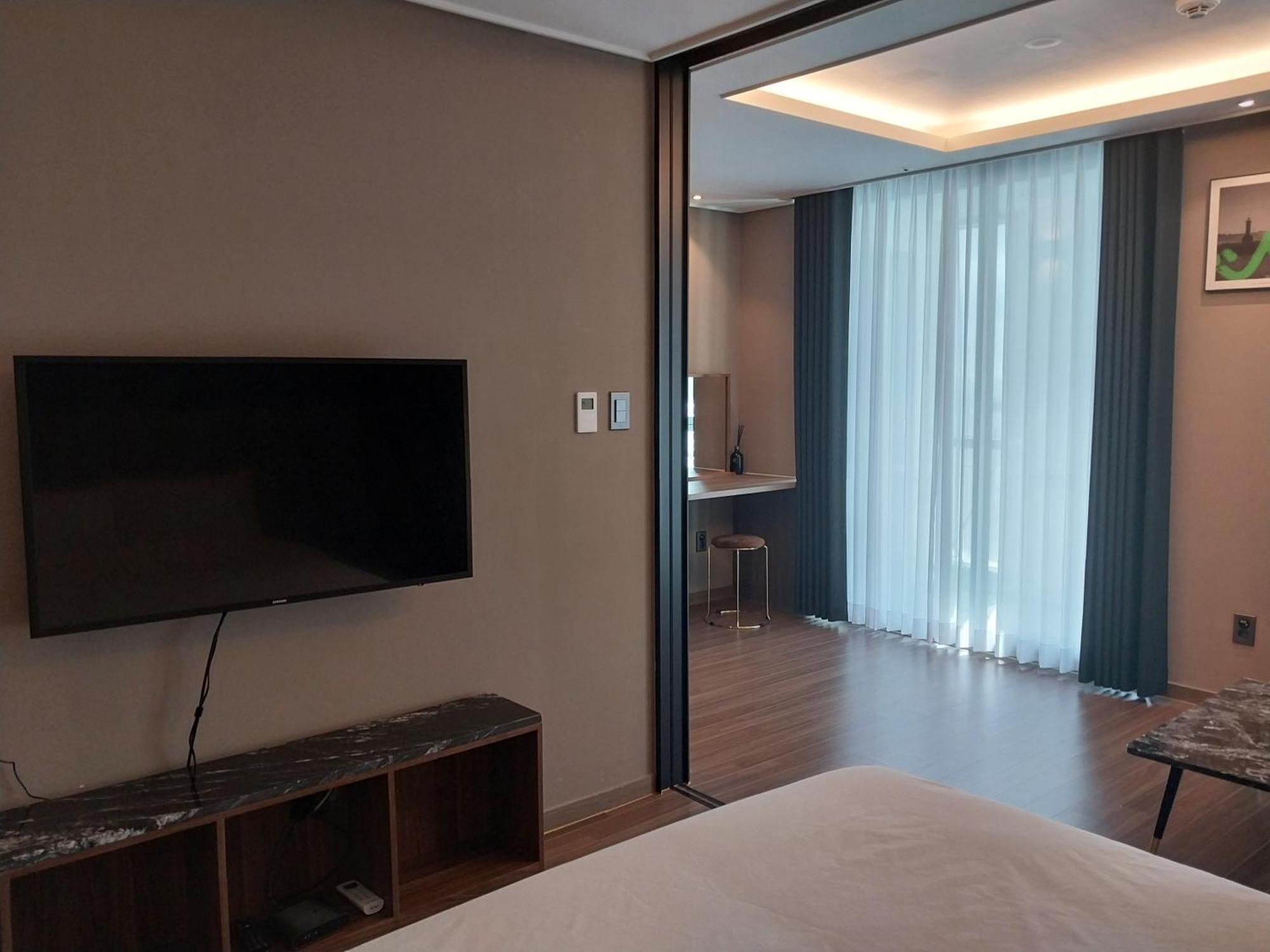 The Solid - Elbon The By Haeundae Busan