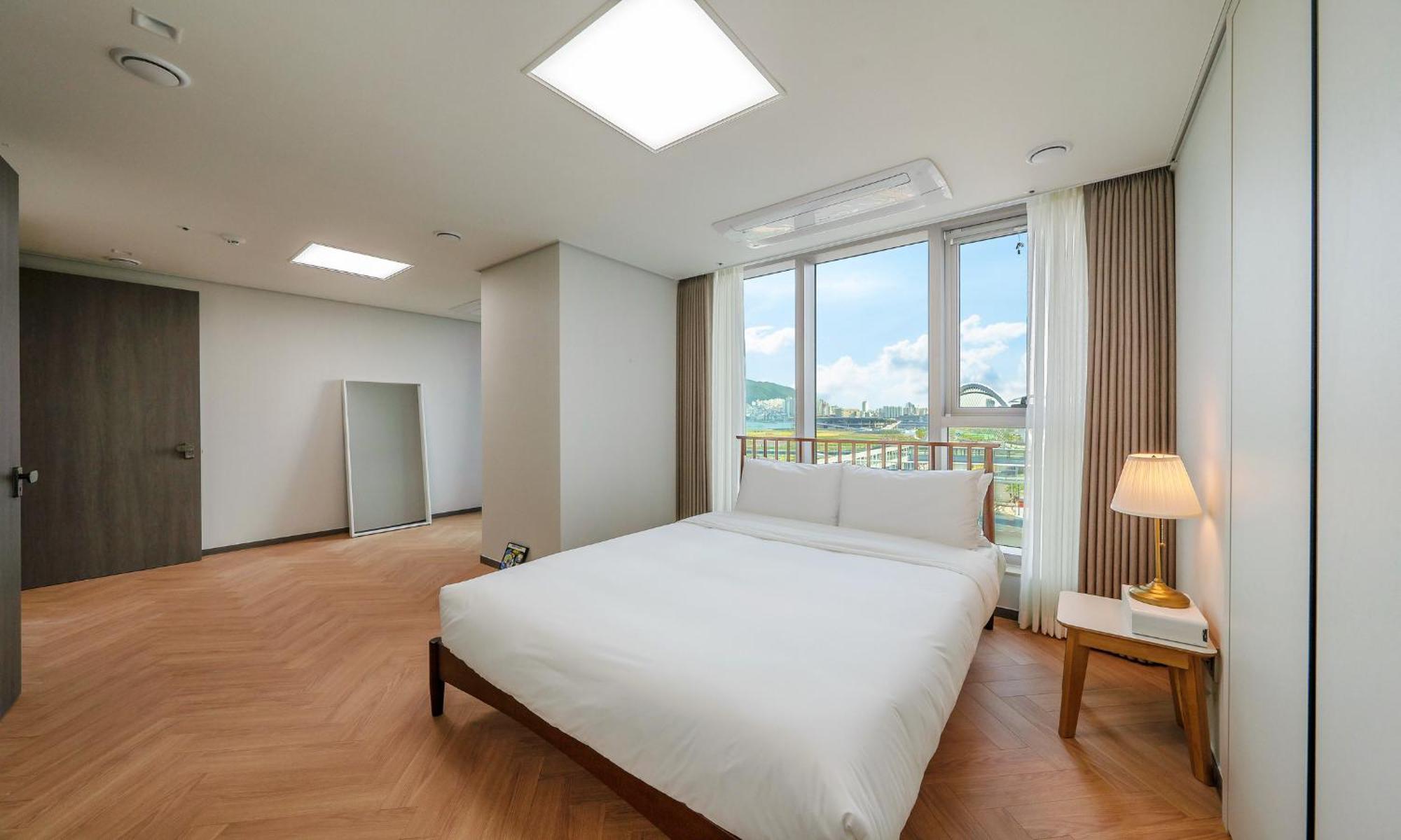 Station The Bay Aparthotel Busan