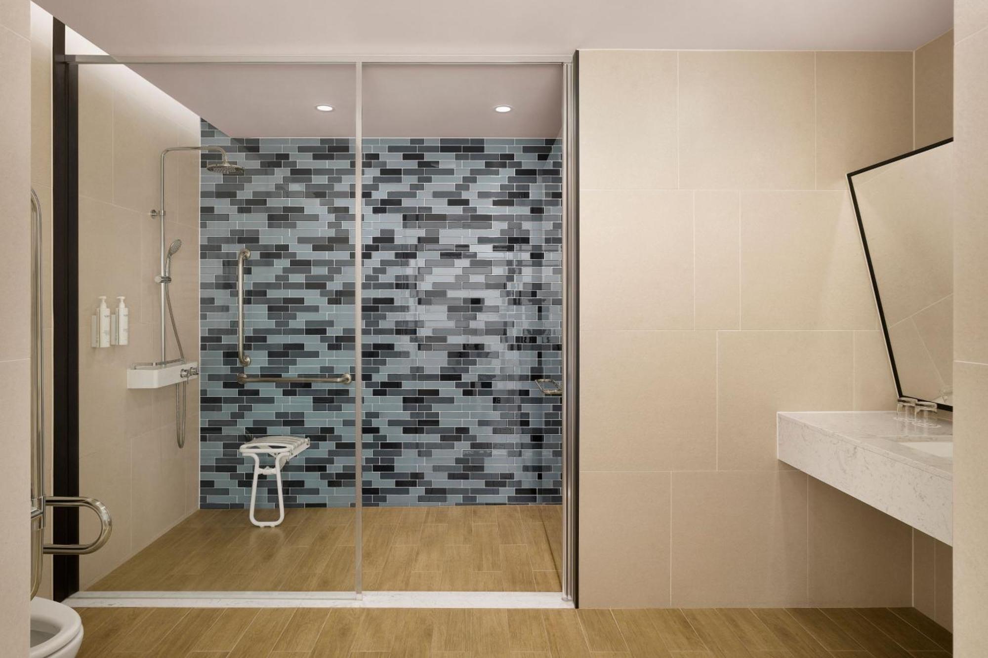 Fairfield By Marriott Songdo Hotel