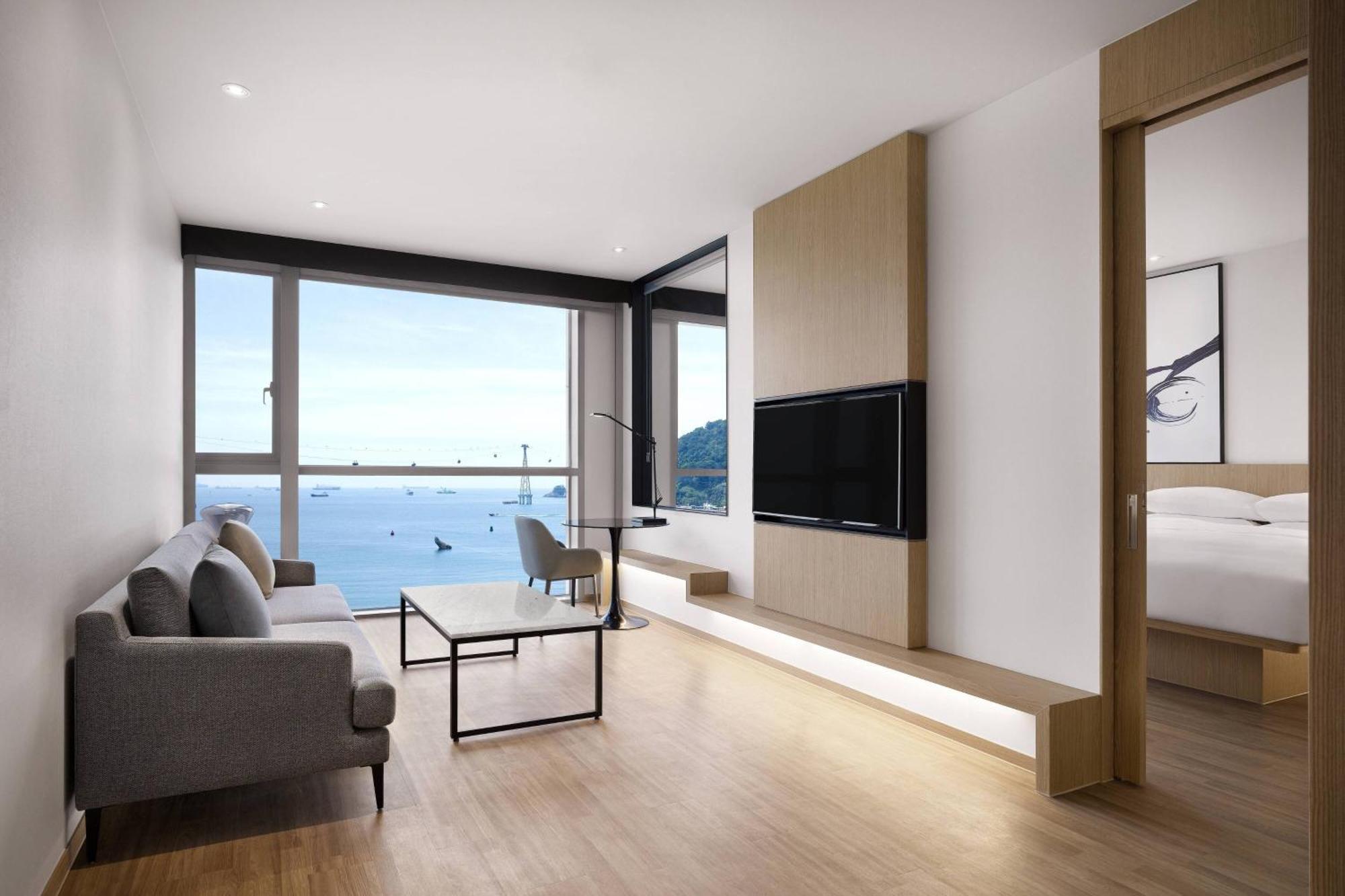 Fairfield By Marriott Songdo Hotel 3*