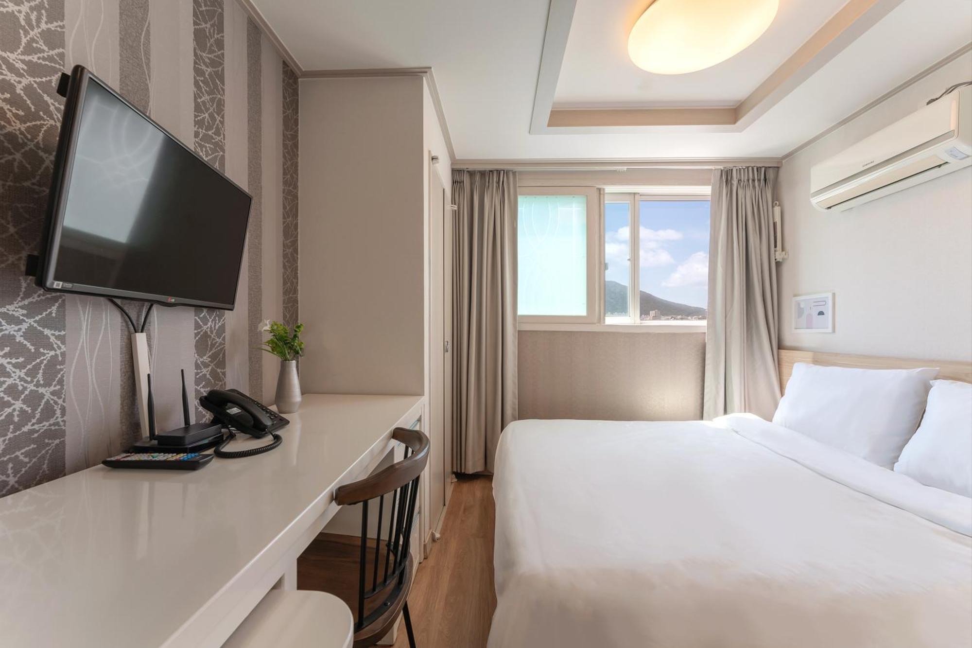 Staywell Hotel 2*