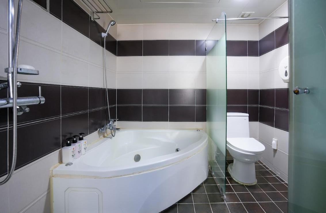 Motel Z Daeyeon Busan
