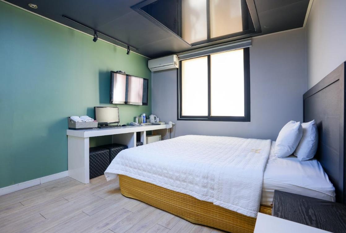 Z Daeyeon Motel *