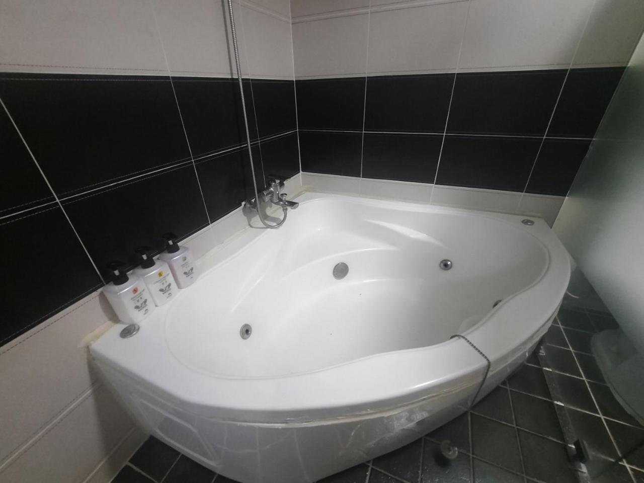 Motel Z Daeyeon