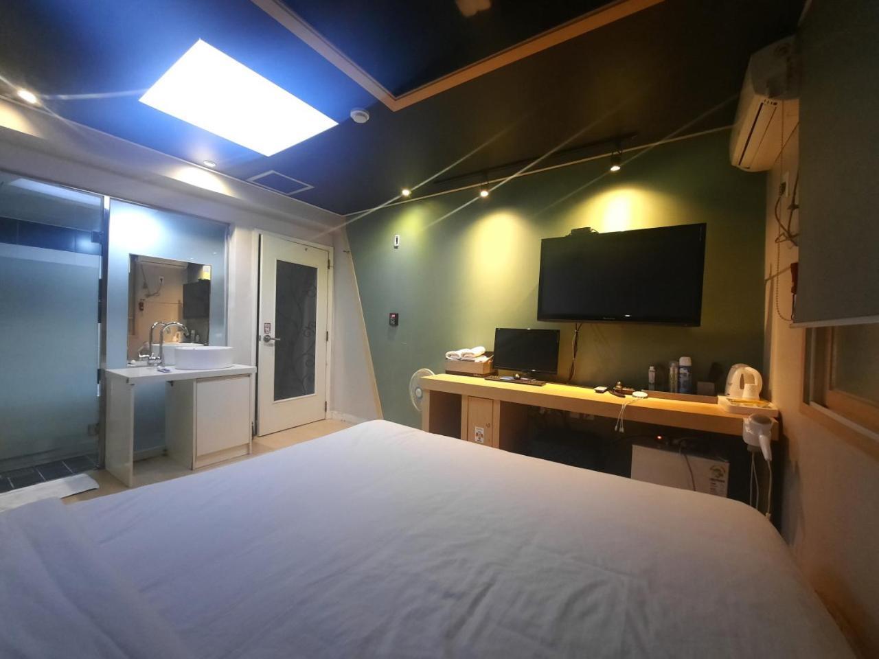 Z Daeyeon Motel
