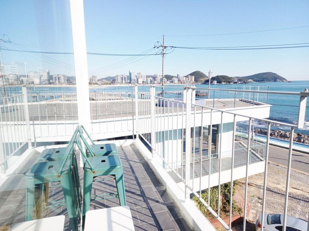 Grim House * Busan