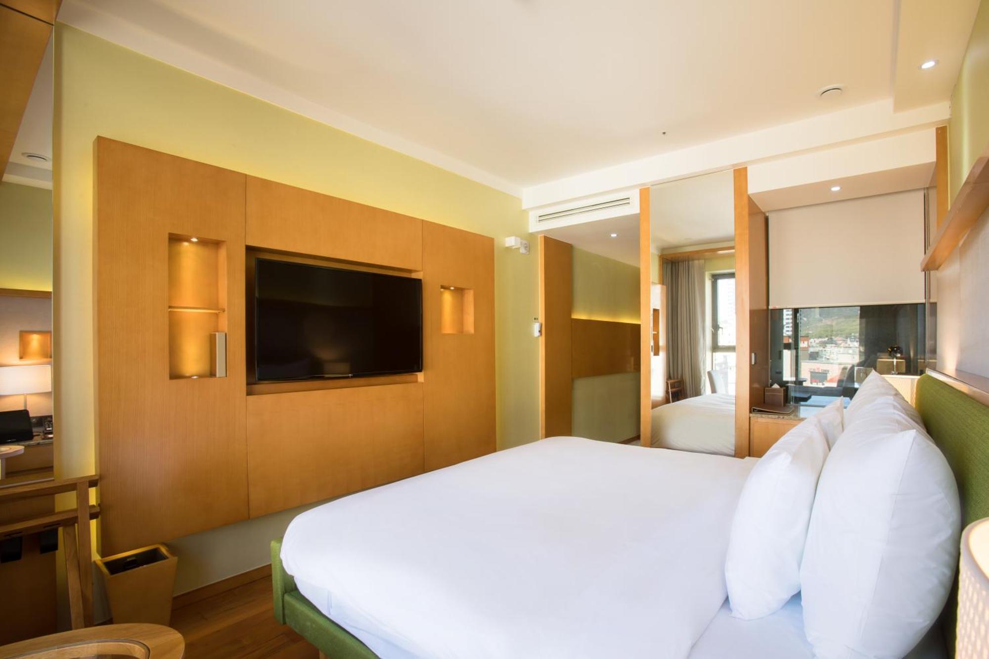 Baymond Hotel 4*
