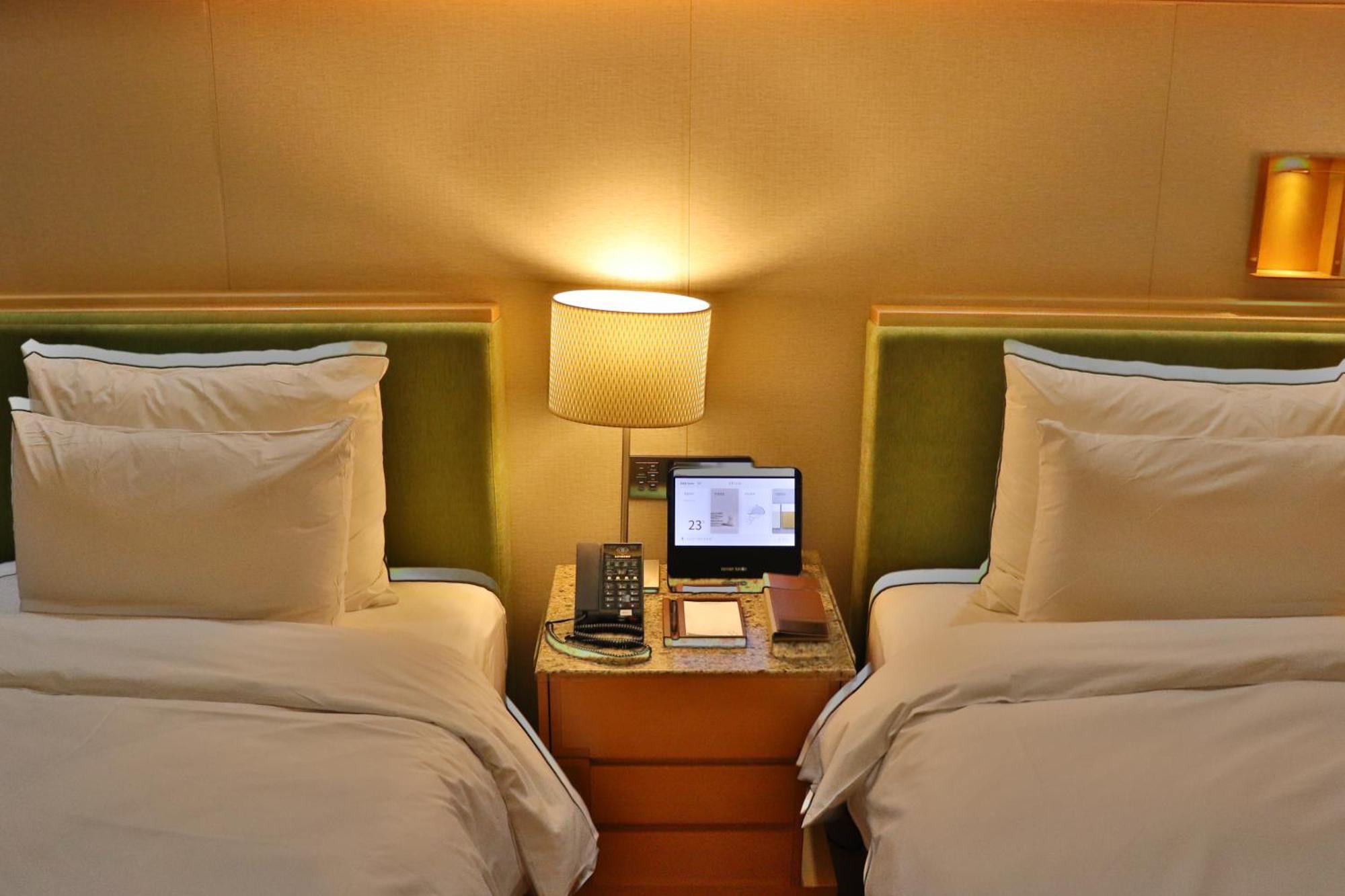 Baymond Hotel