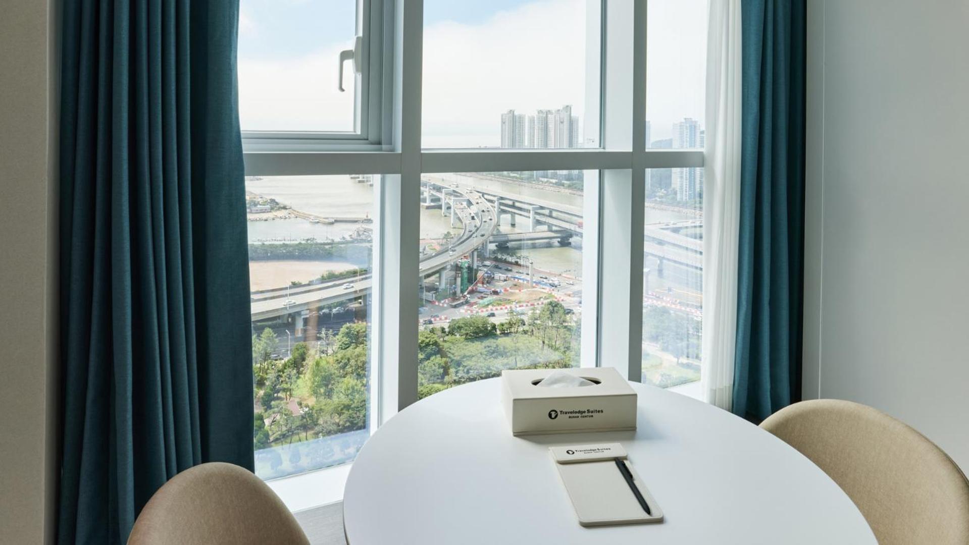 Hotel Travelodge Centum 4*