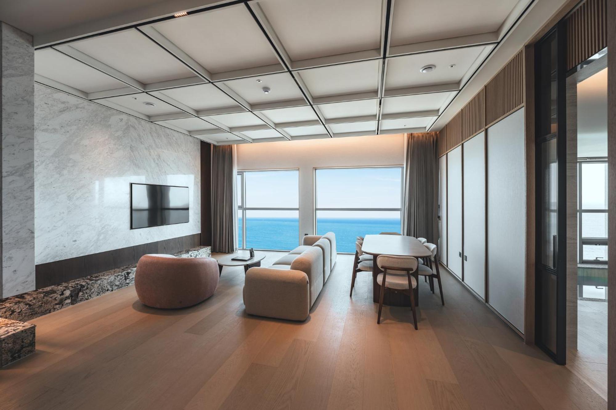 Khách sạn Mer De Laube Busan