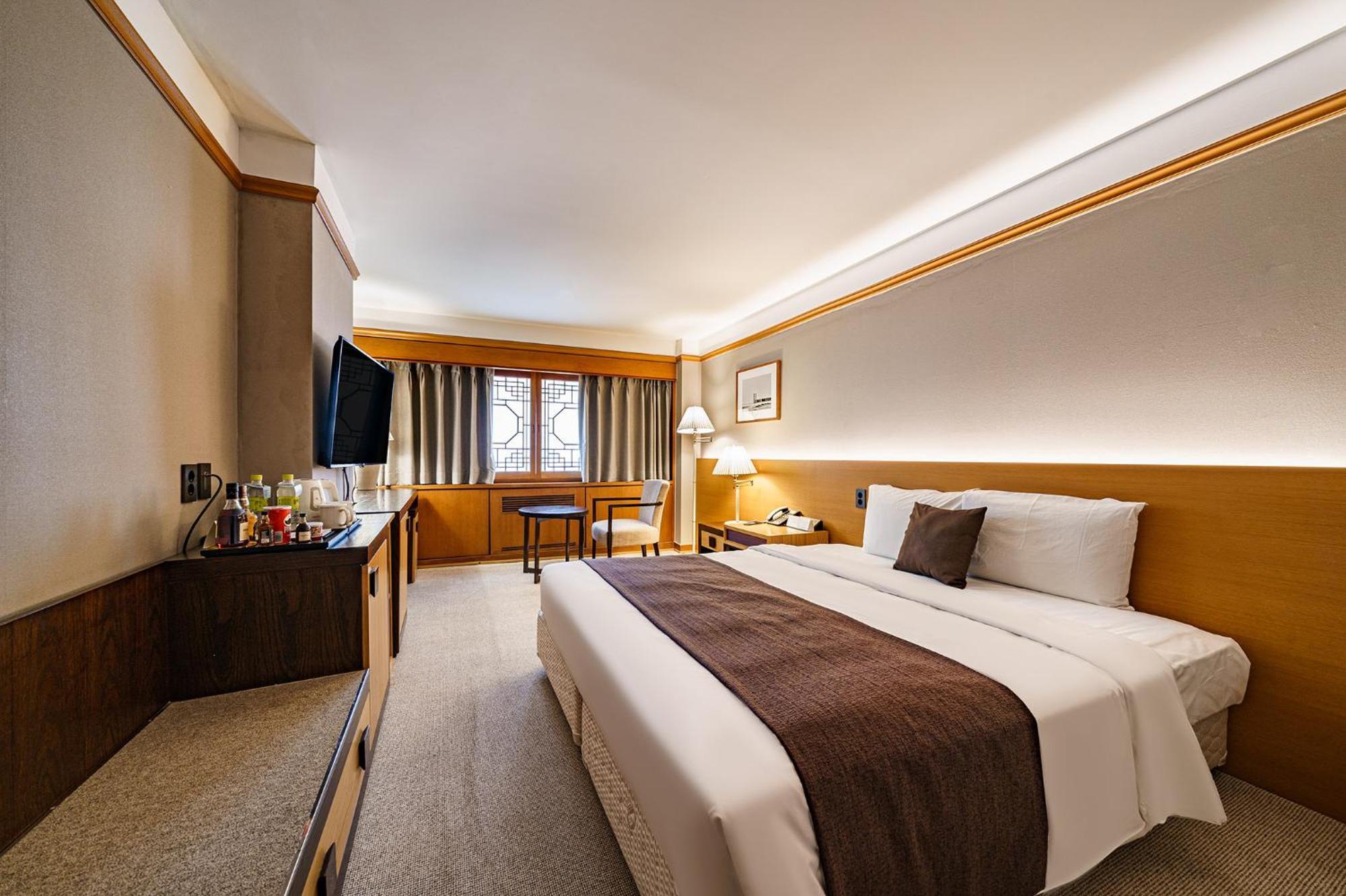 Commodore Hotel Busan
