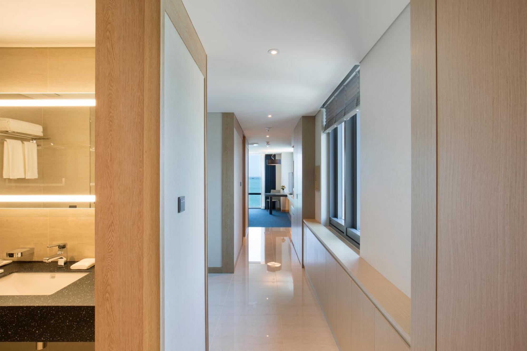 Bay Hotel 3*