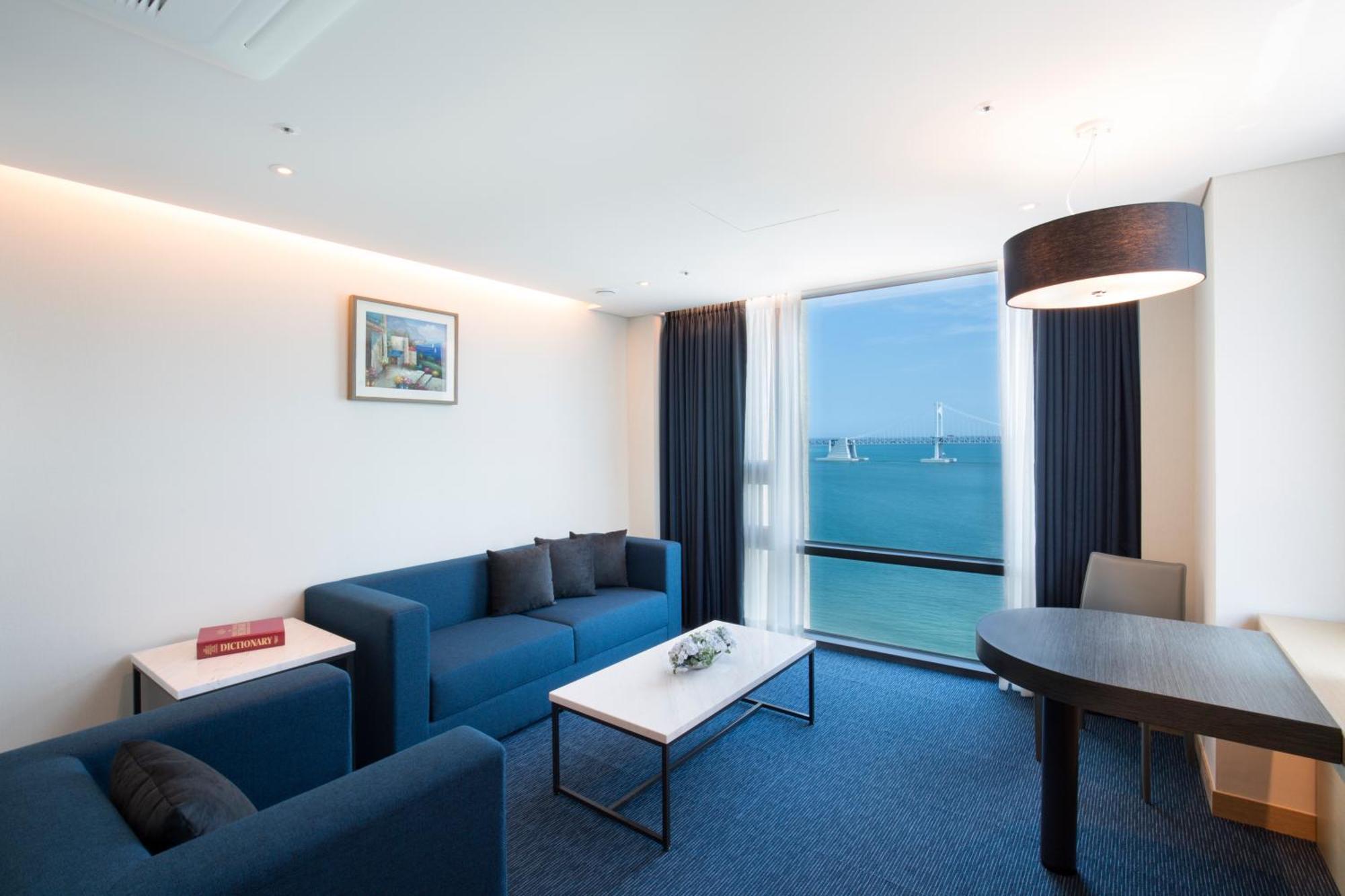 Bay 3* Busan