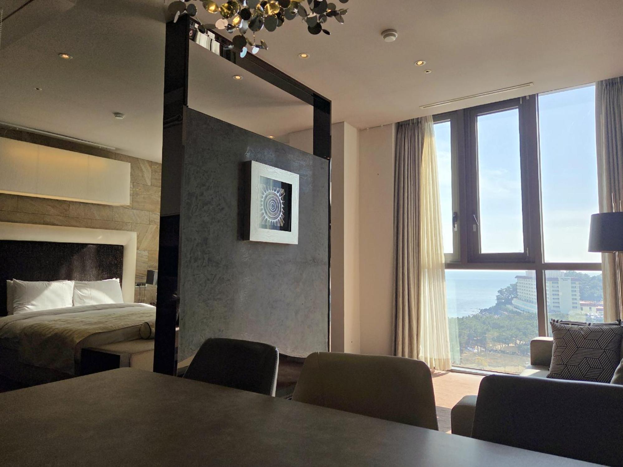 Louis Hamilton Haeundae Hotel