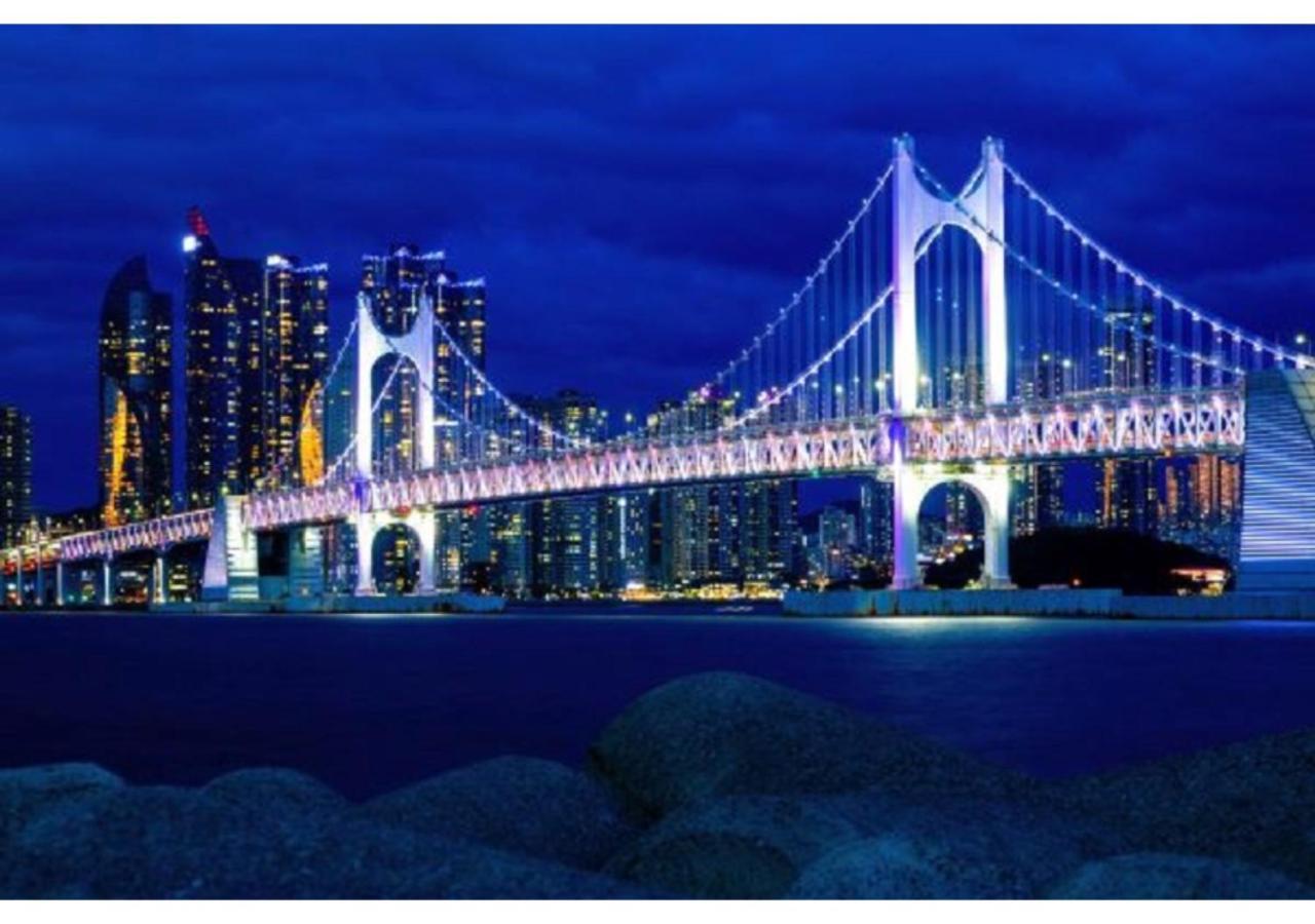Yuna Business Hotel