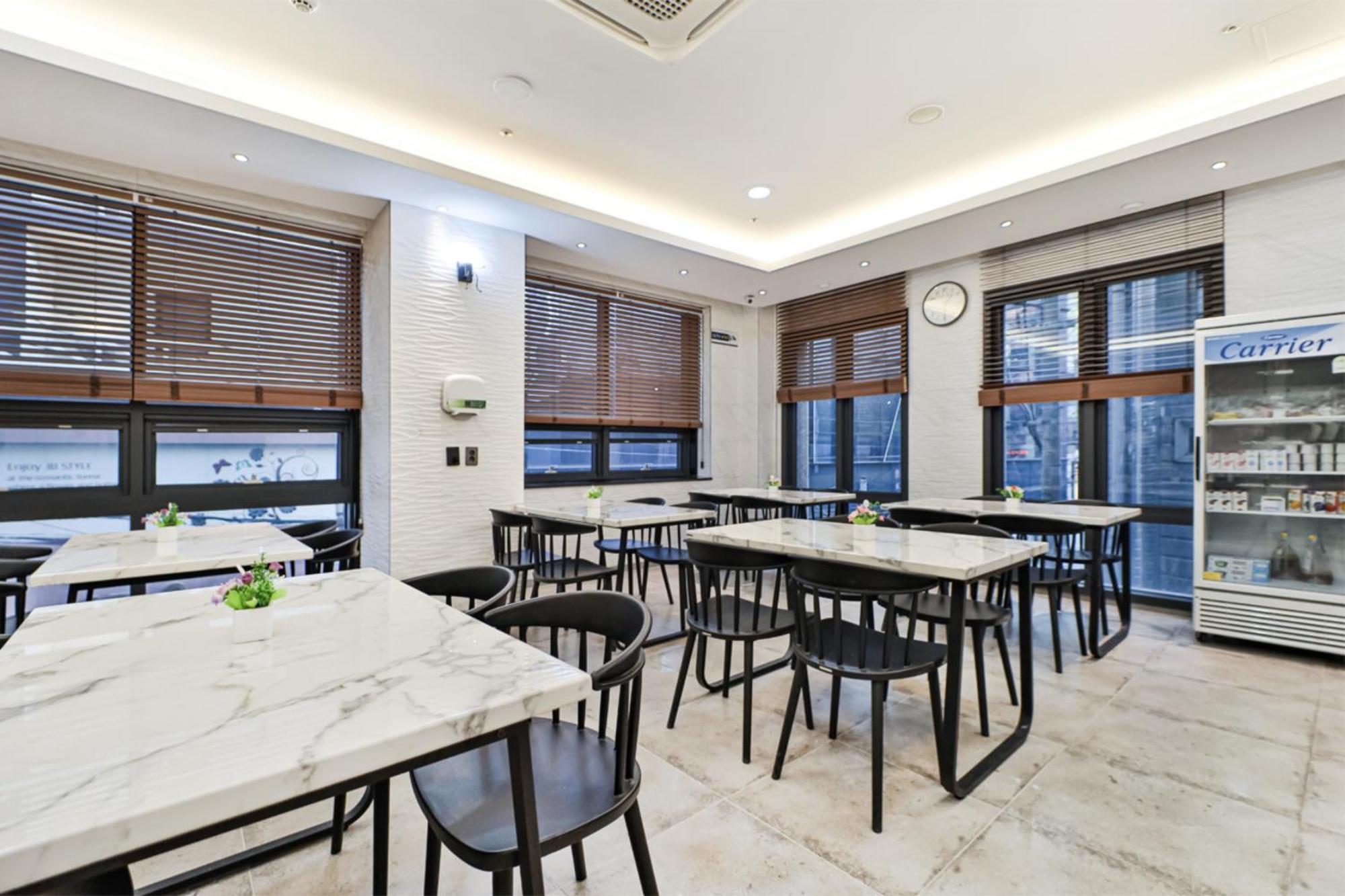 Yuna Business Busan