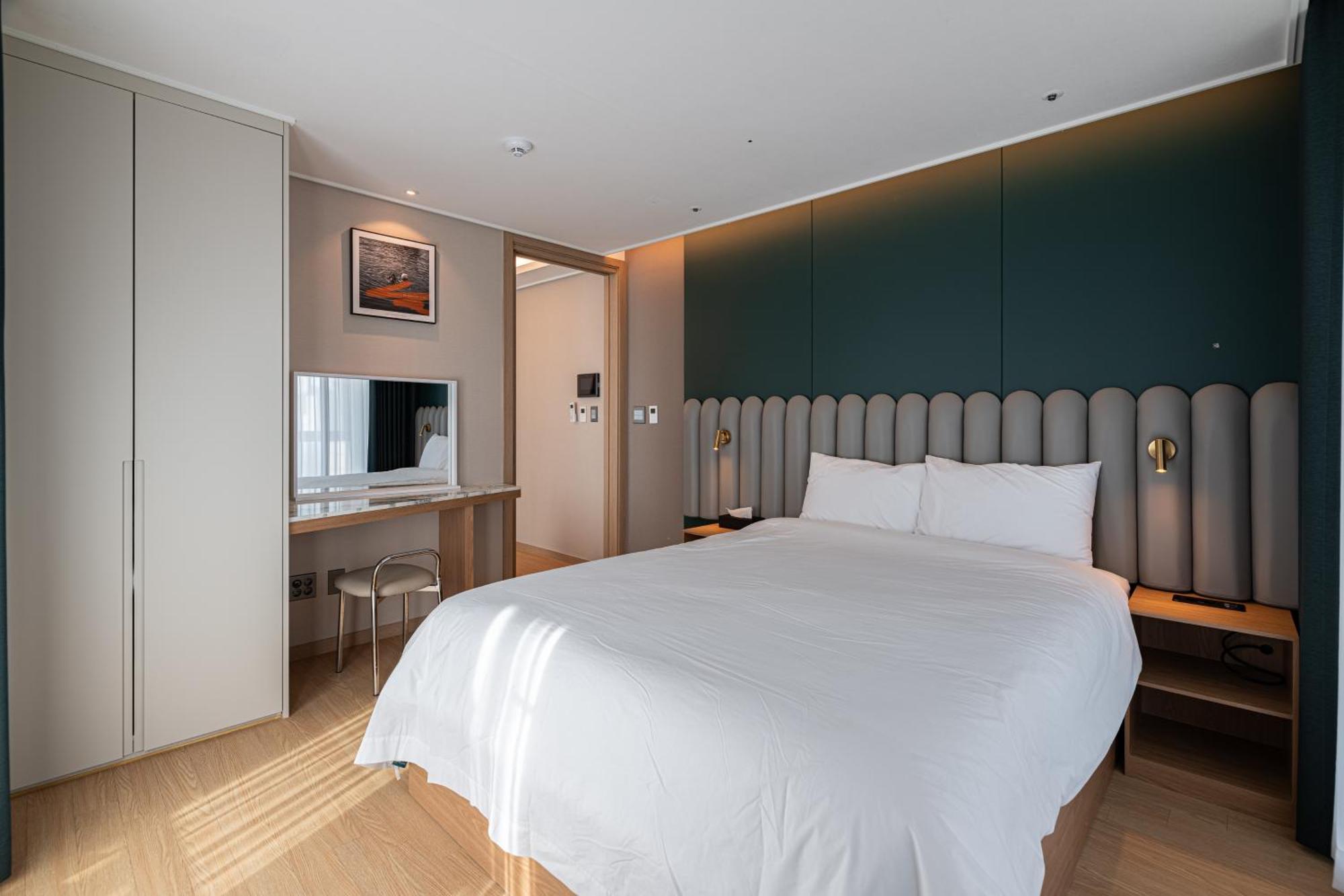 The Solid - Elbon The By Haeundae Aparthotel *
